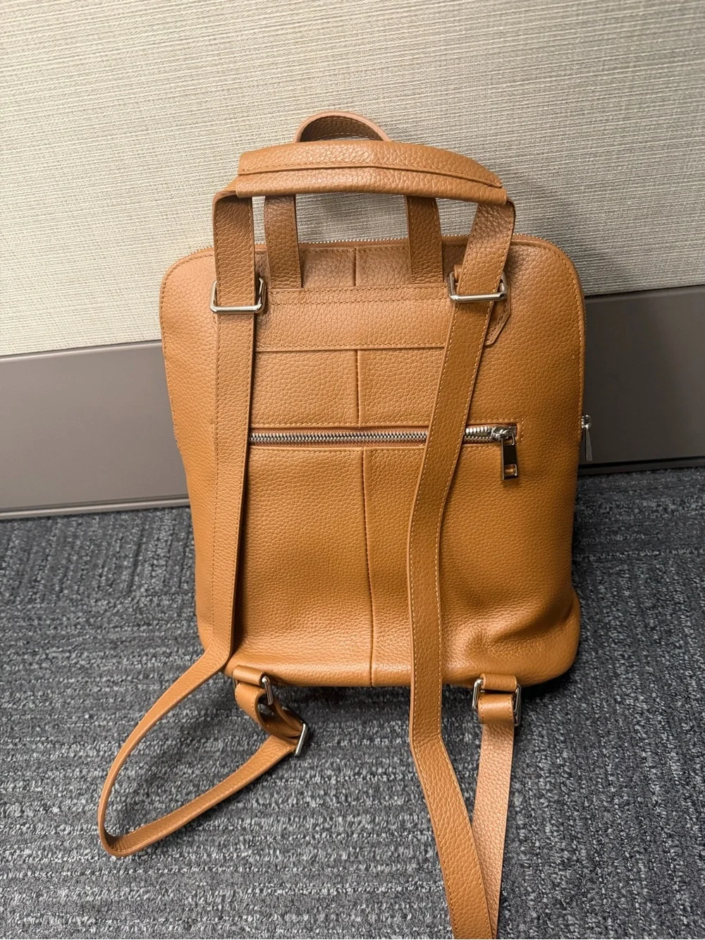 Quince backpack pebbled